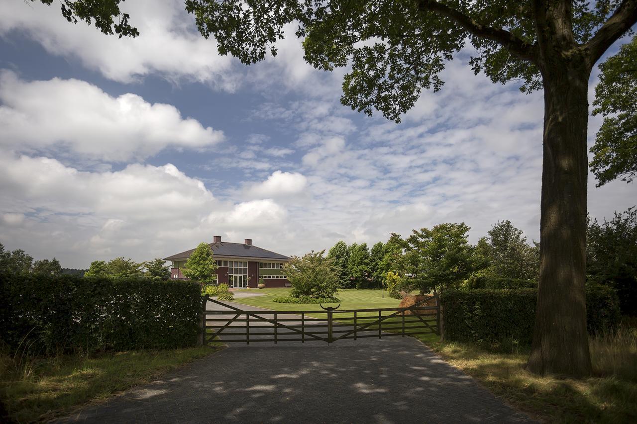 Villa Het Bascour Holthees 外观 照片