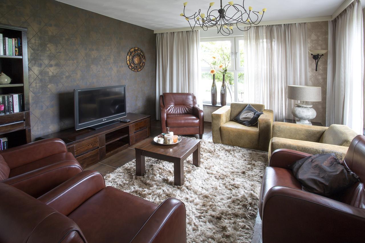 Villa Het Bascour Holthees 外观 照片